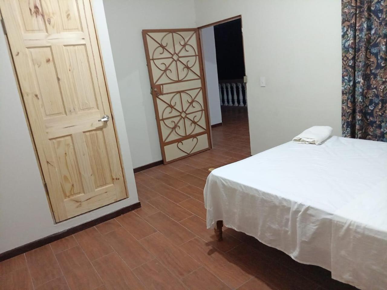 Ibania Hostal Tamanique Exterior photo